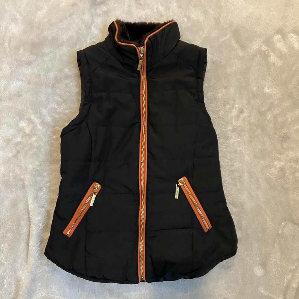 Copper Key girls vest. Size small.